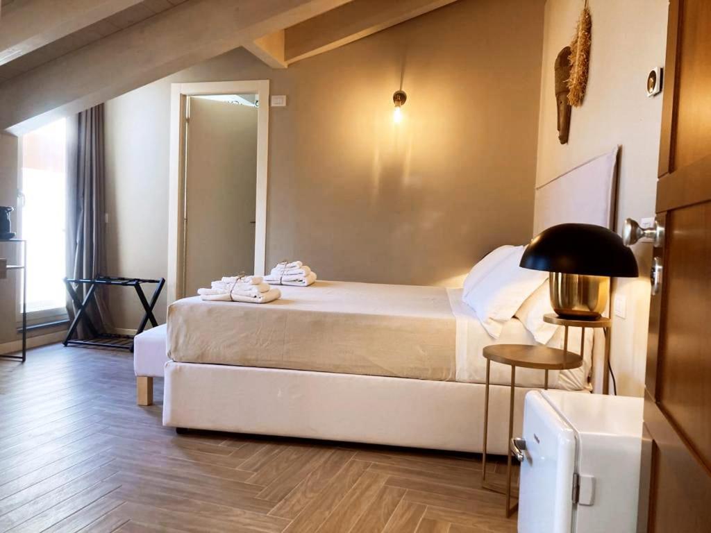Gatto Bianco Rooms 42 Bergamo Ngoại thất bức ảnh